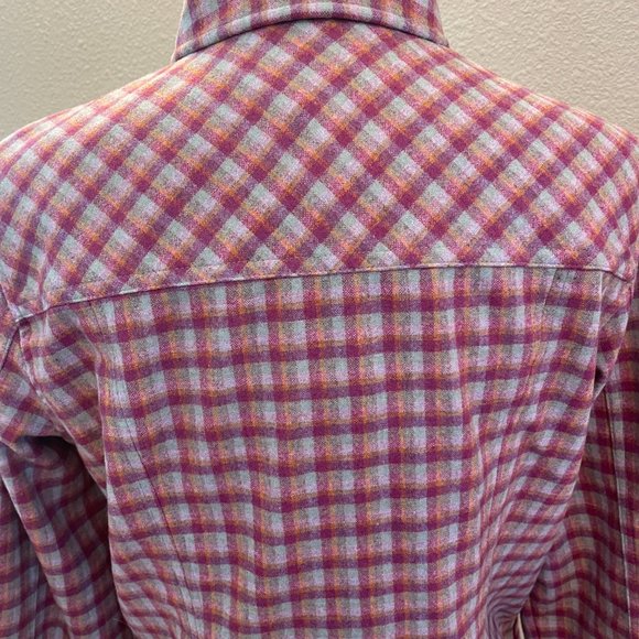 Pendleton Women's Wool Shirt in limited edition plaid - Picture 7 of 11